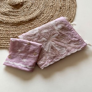 Sari de Tela Cristal VASTRA COTTAGE con Hilo de Viscosa, Bordado Zari Dorado, Trabajo de Corte, Pallu Tatkan, Ropa Étnica de Diseño de Lujo - Product Image 3