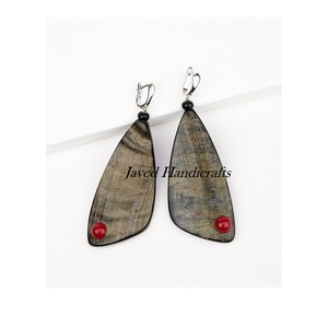 Ensemble de boucles d'oreilles cerceau naturel en corne de buffle Nouveau design Boucles d'oreilles en corne de goutte Forme personnalisée Filles Style animal de mode - Product Image 4