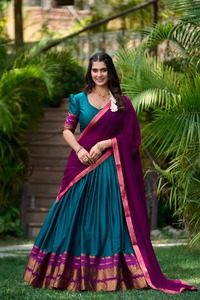 Hermoso medio sari de algodón polivinílico de estilo Sud con elegante vestido tradicional de largo hasta el suelo con lentejuelas bordadas de Georgette Dupatta - Product Image 6