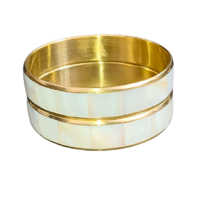 Brazaletes de Latón Chapado en Oro con Incrustaciones de Madreperla, Brazalete Delgado con Incrustaciones de Madreperla Auténtica, Joyería Elegante Hecha a Mano - Product Image 4