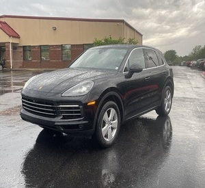 Offre exceptionnelle : Porsche Cayenne 2023 d'occasion, prête à être expédiée - Product Image 1