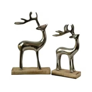 Elegante decoración de renos de mesa de metal para fiestas navideñas y exhibición en interiores - Product Image 2