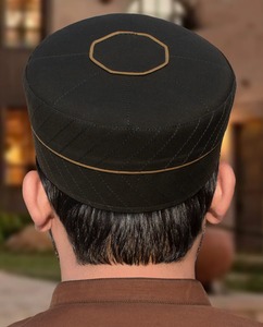 Chapeau léger imperméable cousu pour la prière islamique - Vêtement décontracté confortable pour de longues heures de culte religieux - Product Image 6