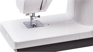 Machine à coudre de qualité exceptionnelle MOD-19 facile à utiliser avec 19 points, enfile-aiguille automatique et 5 griffes d'entraînement - Product Image 2