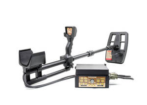 เครื่องตรวจจับทองคำ Jeohunter 3D ระบบคู่ พร้อมมาตรฐาน IP68 กำลังไฟ 1000 วัตต์ โครงสร้างพลาสติก - Product Image 3