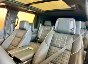 CADILLAC ESCALADE V-SERIES 2025, Bien Cuidado y Limpio - Product Image 4