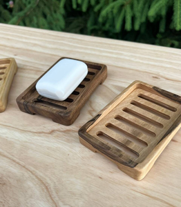 Porte-savon classique en bambou écologique de qualité supérieure |   Porte-savon de salle de bain naturel avec rainures auto-drainantes et finition lisse - Product Image 5