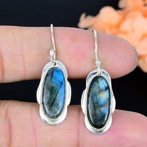Boucles d'oreilles en labradorite bleue, faites à la main, en argent sterling 925, bijoux en pierres précieuses, cadeau élégant pour femmes - Product Image 1