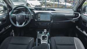 Toyota Hilux Rococo DC 4x4 2.8D LHD d'occasion 2021 - Product Image 2