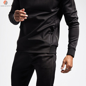 Vente flash MESS SPORTS Survêtement et ensemble de jogging pour homme personnalisé en coton 100% à séchage rapide, coupe-vent, respirant, de haute qualité - Product Image 4