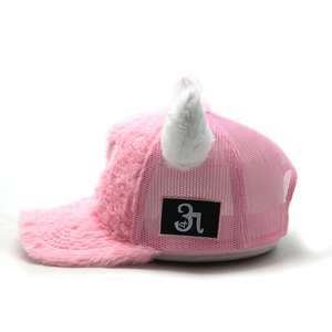 Casquettes de camionneur en velours duveteux à deux tons, nouvelle conception OEM 2026, avec logo brodé ajouté - Product Image 3