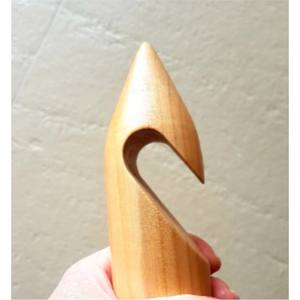 Crochets en bois personnalisés grand format avec logo – Aiguilles à tricoter géantes en bois de frêne de 15 mm à 30 mm pour les tissusseurs professionnels - Product Image 5