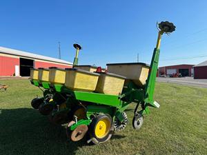 Sembradora de Maíz y Cacahuetes con Fertilizante en Venta - Product Image 4