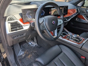 PRE-OWNED DE NETTOYAGE AUTO 2024 B M W ALPINA XB7 - Product Image 4