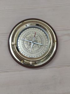 Heavy Metal Nautical <b>Compass</b> With Sturdy Build And Highly Accurate Needle Perfect For Exploration - Product Image 3