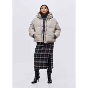 Veste d'hiver pour femme, style tendance 2026, logo personnalisé, rembourrage gonflé, capuche, coupe-vent, respirante, rembourrage gonflé, OEM - Product Image 2