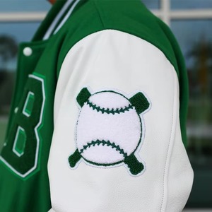 OEM ODM 800gsm Personalización School Club Team Unisex Mujeres Bordado Letras Logo Satén Forrado Varsity Bomber Jacket - Product Image 3