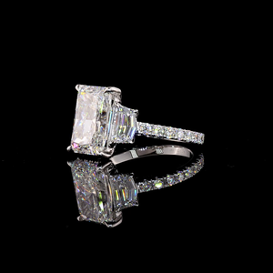 Bague en or 14 carats avec diamant de laboratoire radiant de 4,87 carats, trois pierres, fournisseur en gros, OEM, ODM, prêt à l'exportation, bijoux fins - Product Image 3