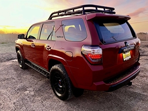 Toyota 4Runner TRD Pro 2024, Motor V6 de 4.0 Litros, Transmisión Automática de Cinco Velocidades - Product Image 2