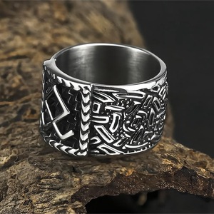 yunnique Anneaux Viking à runes pour hommes, style européen et américain, rétro, en acier inoxydable, sans rouille - Product Image 3