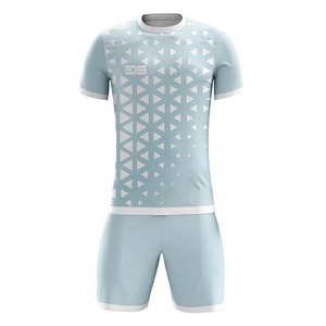 Dernier design, nouvelle arrivée, ensembles d'uniformes de football rayés, vêtements de sport pour adultes, 100% polyester, impression numérique, couleur personnalisée, nom de l'équipe - Product Image 5