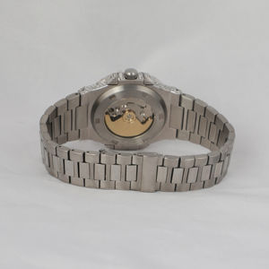 Montre de luxe pour homme avec cadran carré en verre, diamants VVS et moissanite, bracelet en acier inoxydable semi-sertie, personnalisable - Product Image 4