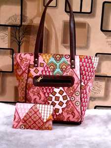 Sac à main pour femme, design traditionnel, meilleur design, sac à main pour maman, nouveau modèle 2025, sac à main imprimé tendance, produit en gros, fait main, personnalisé - Product Image 3