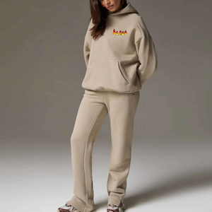 Conjunto Deportivo de Felpa para Mujer, Corte Holgado, Invierno/Otoño, Sudadera y Pantalones con Estampado Frontal, Cómodo para el Día a Día - Product Image 1