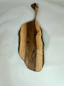 Planche à découper en bois multifonctionnelle pour la maison et les restaurants, planche à fromage avec un design créatif en osier tressé à la main - Product Image 3