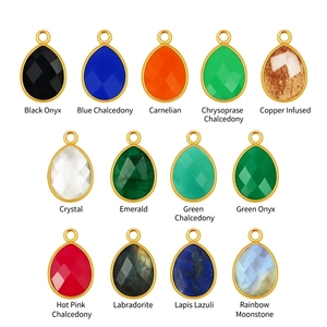 Colgante ovalado de ónix verde, abalorio hecho a mano facetado en Latón chapado en oro rosa, regalo de joyería de piedra natal para mujer - Product Image 2