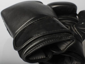 MMA & Kickboxing Gym Gants d'entraînement confortable en cuir souple Prix raisonnable Personnaliser Gant de boxe en cuir - Product Image 2