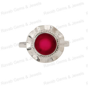 Anillo de Plata de Ley 925 con Cuarzo Rubí de 10 mm, Hecho a Mano, de Alta Calidad, con Engaste de Bisel Trenzado y Martillado, para Bodas y Fiestas, Unisex - Product Image 1