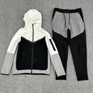 Survêtements Combinaison d'entraînement à broderie de haute qualité Chemise de jogging en plein air à manches courtes - Product Image 6