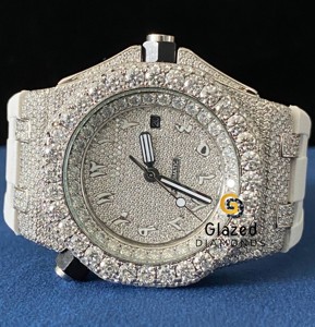 Reloj de moissanita de lujo con esfera completamente de corte redondo Hip Hop de diseñador más único con diamantes de corte redondo - Product Image 1