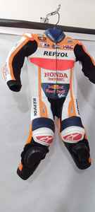 Custom Made ISONZ Leather Zone <b>Red</b> <b>and</b> Breathable <b>Black</b> Motorbike Racing <b>Suit</b> with CE Protectors Unisex Full Sleeve All Seasons - Product Image 6