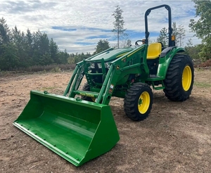 Tractor Subcompacto John Deere 1025R, 24.2 HP, Diésel - Product Image 2