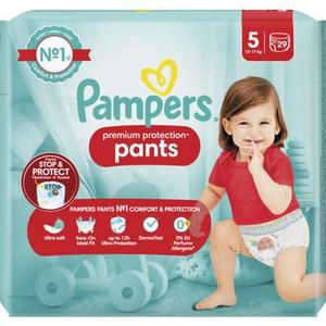 Pañales tipo pantalón Pampers Premium Protection, fáciles de poner, con ajuste flexible y secado duradero. - Product Image 1