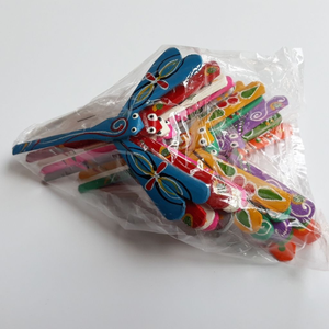 Libellule en bambou peinte à la main jouet coloré artisanat traditionnel vietnamien cadeau souvenir écologique noël fabriqué au Vietnam - Product Image 1