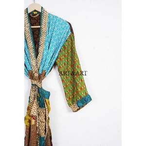 Bata de Seda de Lujo Étnica Vintage para Mujer, Kimono de Sari Indio con Parches Reciclados, Ropa de Dormir, Vestido de Playa para Primavera y Verano - Product Image 3