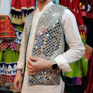 Chaleco Étnico Afgano Tradicional Vintage para Hombre, Hecho a Mano, sin Mangas, para Invierno, Uso en Exteriores, Bordado de Herencia Cultural, para Bodas - Product Image 2