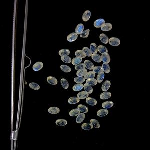 Piedra lunar de arcoíris Natural, piedras preciosas semipreciosas facetadas de forma ovalada para fabricación de joyas, venta al por mayor de todos los tamaños - Product Image 1