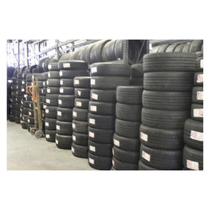 Neumáticos Usados para Camiones al por Mayor, Neumáticos Comerciales de Segunda Mano Disponibles en Diferentes Tamaños con un Patrón de Banda de Rodadura Resistente - Product Image 2