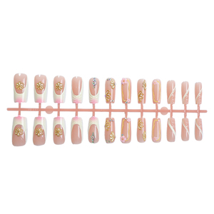 Juego de 24 <span class=keywords><strong>Uñas</strong></span> <span class=keywords><strong>Postizas</strong></span> de Longitud Media en Forma de Ataúd: Estilo Francés con Detalles Florales Dorados en 3D y Pedrería Colocada a Mano - Product Image 6