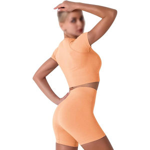 Conjunto de entrenamiento sin costuras de 3 piezas naranja vibrante para mujer, chándal de gimnasio de cintura alta con pantalones cortos y Sujetador deportivo estilo informal - Product Image 3