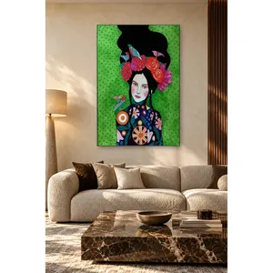 Fida Femme avec couronne de fleurs et oiseaux sur fond vert, impression sur toile - Product Image 4