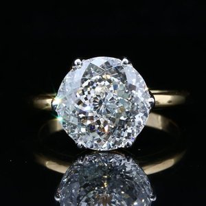 SHIVPATH Nuevo Anillo de Compromiso de Lujo Chapado en Oro de 14k con Engaste de Canal y Moissanita de Corte Portugués Brillante - Product Image 3