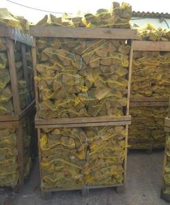 Contenedor 40'HC completamente apilado de redes de paletas de leña seca Mejor precio Productos relacionados con la energía - Product Image 4