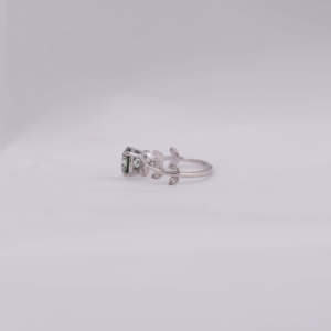 แหวนหมั้นชุบทอง14K แหวนแฟนซีสีเขียวทรงกลมลายดอกไม้ทันสมัยสำหรับผู้หญิง - Product Image 2