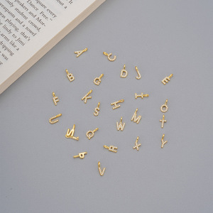 สร้อยคอพลอยเทียมตัวหนังสือสำหรับผู้หญิงแบบสั่งทำ10ชิ้นเครื่องประดับออกแบบได้ตามต้องการ - Product Image 3