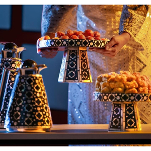 Ensemble de 2 bols à chocolat élégants et dorés pour servir le chocolat Décor de table de forme personnalisée Plateaux de serveur de chocolat - Product Image 6